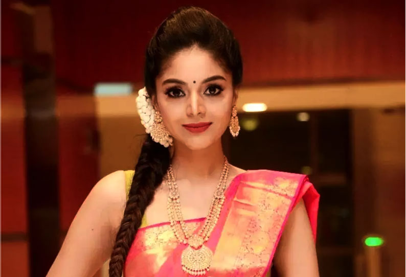 திருமணத்திற்கான காலநேரம் இன்னும் வரவில்லை ! மனம் திறந்த சனம் ஷெட்டி