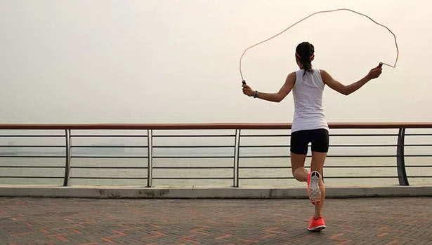 பெண்கள் ஸ்கிப்பிங் பயிற்சி செய்வதால் கிடைக்கும் நன்மைகள்