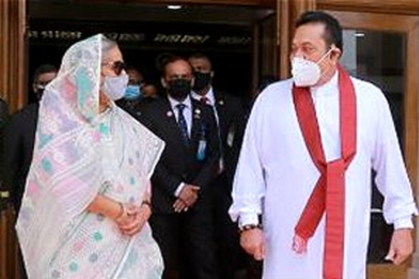 பங்களாதேஷ் பிரதமர் பிரதமர் மகிந்தவிற்கு மாம்பழங்களை பரிசளித்த !