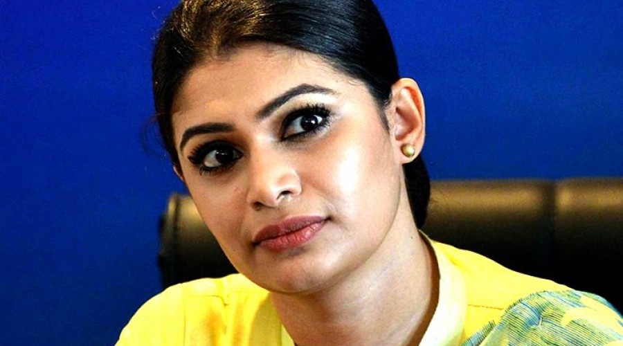 பெண்களை விற்பனை செய்யும்  இணையத்தளதில் இணைக்கப்பட்ட ஹிருணிக்கா