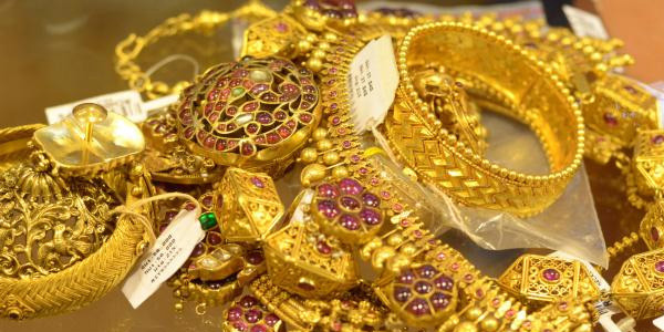 தங்கத்தின் விலையில் திடீர் மாற்றம்! என்ன காரணம் ?