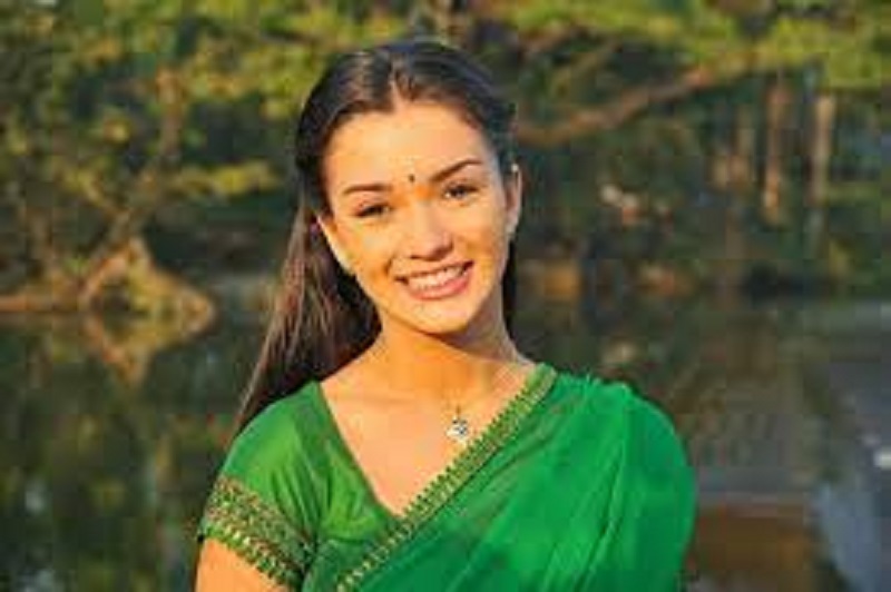 எமி ஜாக்சன்- அசத்தல் போட்டோஷுட்