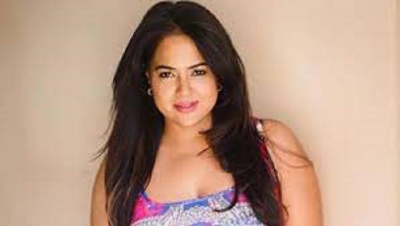 சமீரா ரெட்டியின்  குடும்ப புகைப்படம்