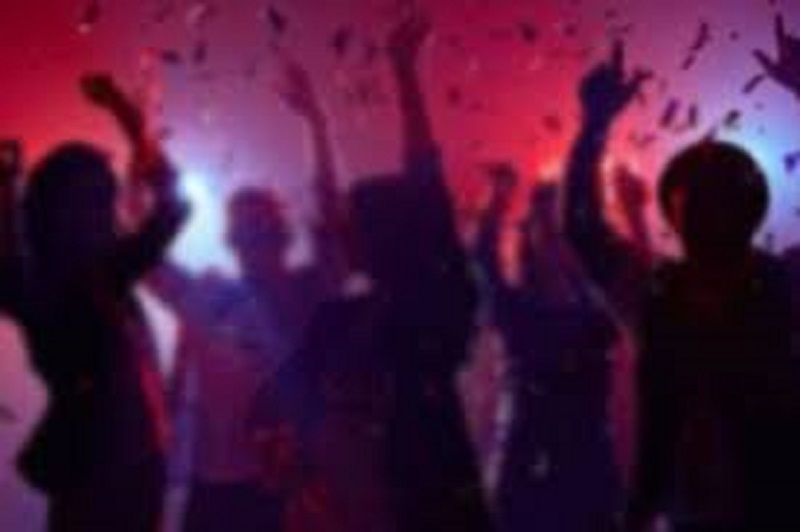 யாழில் பிறந்தநாள் கொண்டாட்டத்தில் ஈடுபட்ட 35 இளைஞர்கள் கைது