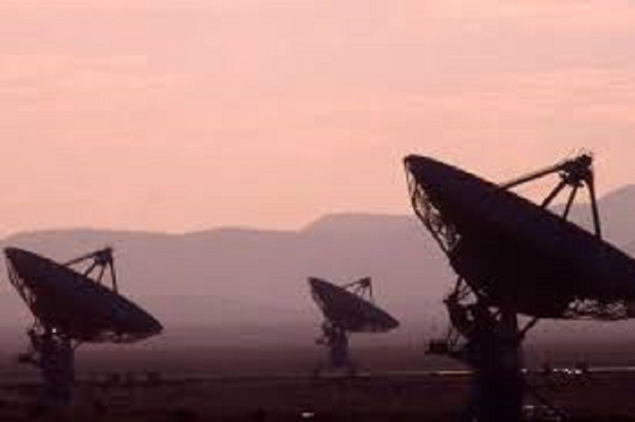 அமெரிக்காவிற்க்கு அச்சுறுத்தல் கொடுக்கும் பறக்கும் தட்டுகள்