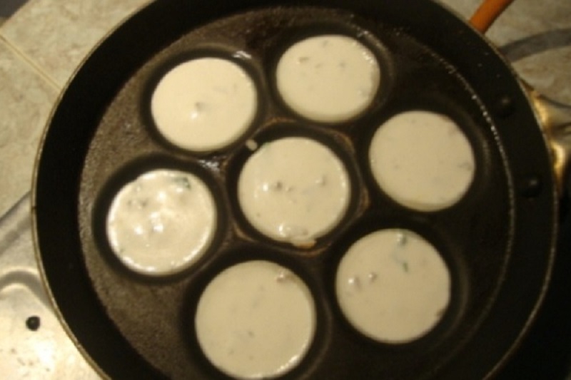 குழிப்பணியாரம் செய்யலாம் வாங்க