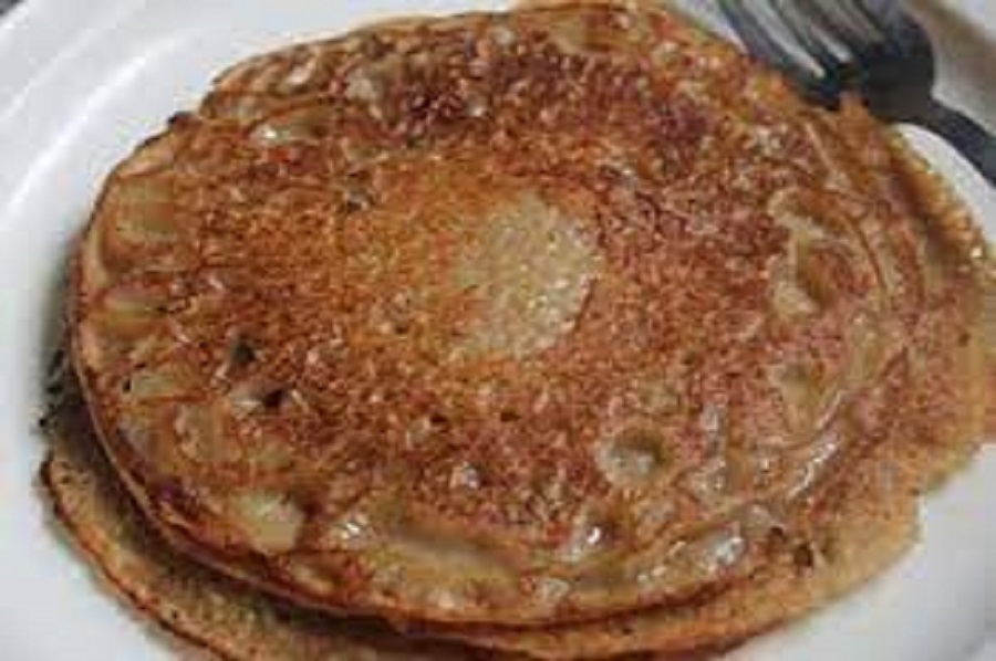 கோதுமை மாவு கருப்பட்டி தோசை