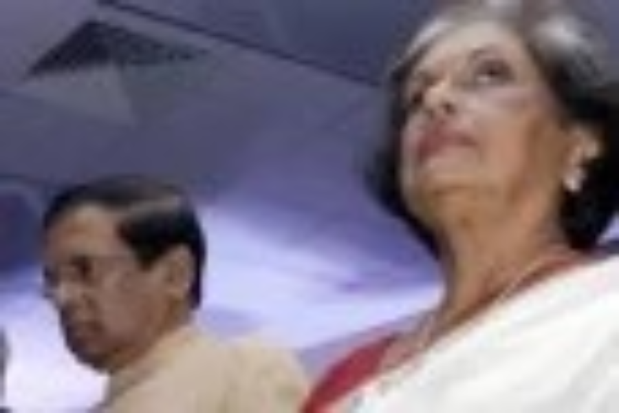 மைத்திரியை ஸ்ரீலங்கா சுதந்திரக் கட்சியில் இருந்து விரட்ட வேண்டும் என முன்னாள் ஜனாதிபதி தெரிவிப்பு!