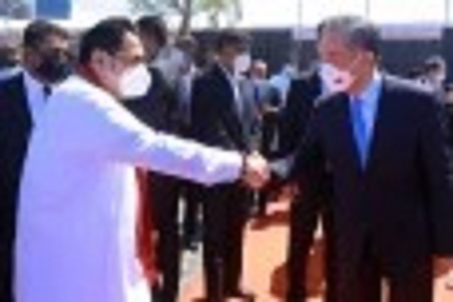 சீனாவை புகழும் பிரதமர்