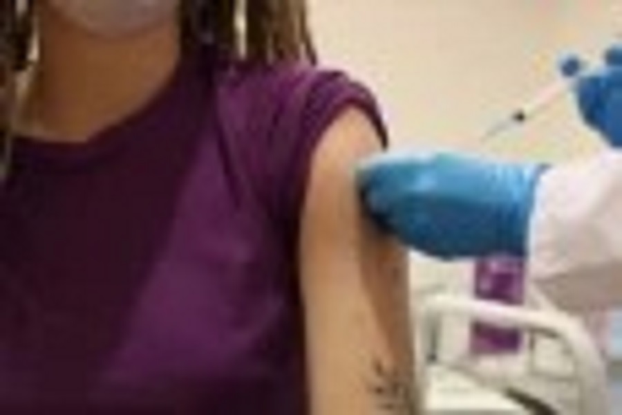 கொரோனோ தடுப்பூசி மாதவிடாய்யை பாதிக்குமா?