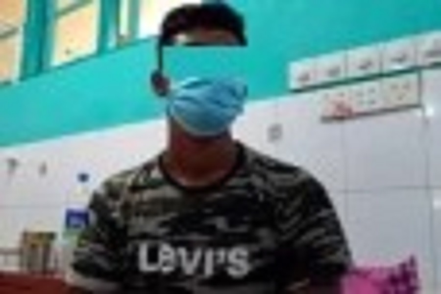 குடும்ப முரண்பாட்டை தீர்க்க சென்ற பொலிசாருக்கு நேர்ந்த கதி!