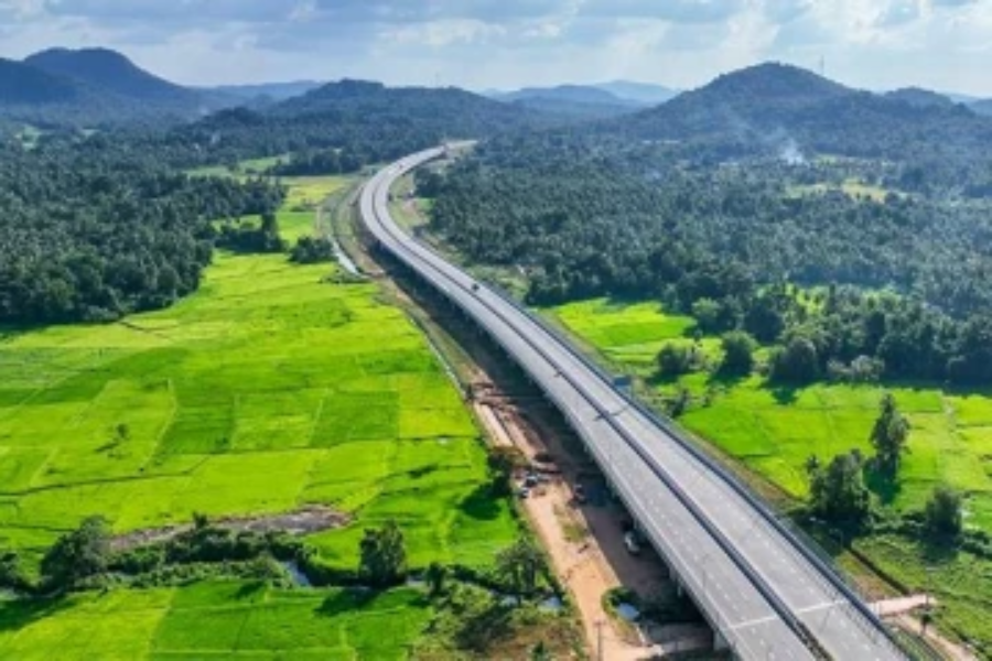 திறக்கப்பட்ட ஒரு மாதத்தில் எதிர்பாராத அளவு வருமானம் ஈட்டிய அதுகல்புர நுழைவாயில்