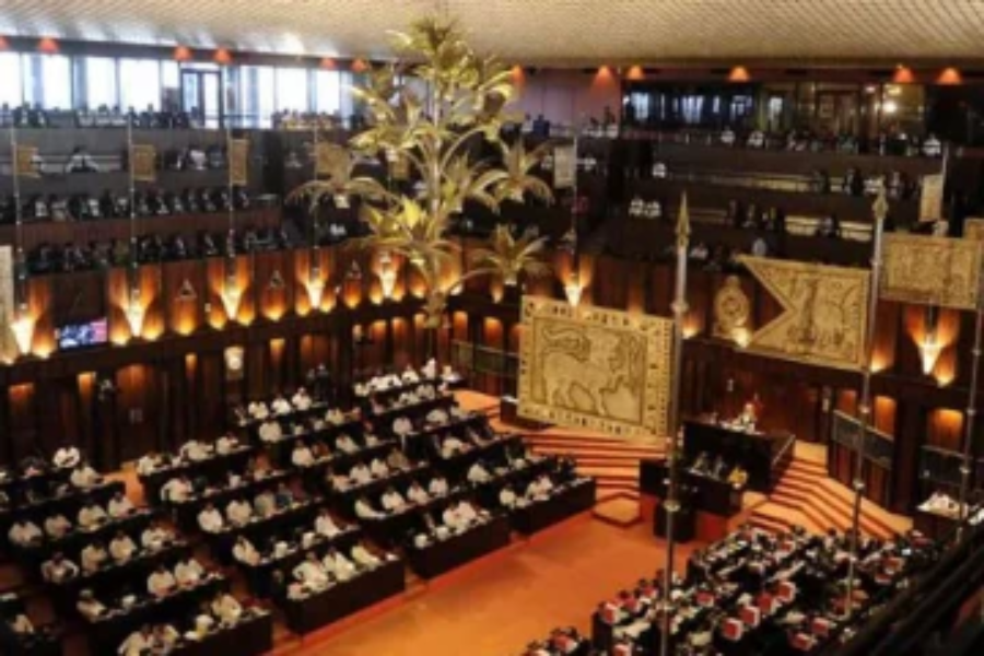 நாடாளுமன்றில் பார்வைக்காக கையளிக்கப்பட்டது  ஈஸ்டர் தாக்குதல் அறிக்கை