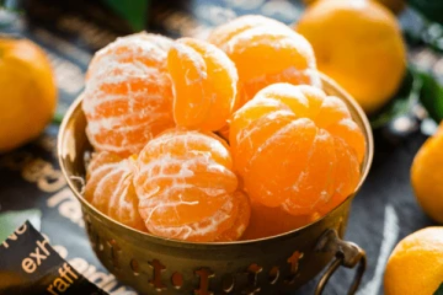 ஆரஞ்சு அதிகமாக அதிகமாக சாப்பிடுவதால் ஏற்ப்படும் பக்க விளைவுகள் என்ன தெரியுமா?