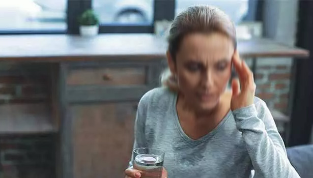 மாதவிடாய் நிற்ப்பதால் பெண்களுக்கு ஏற்ப்படும் பிரச்சினைகள்