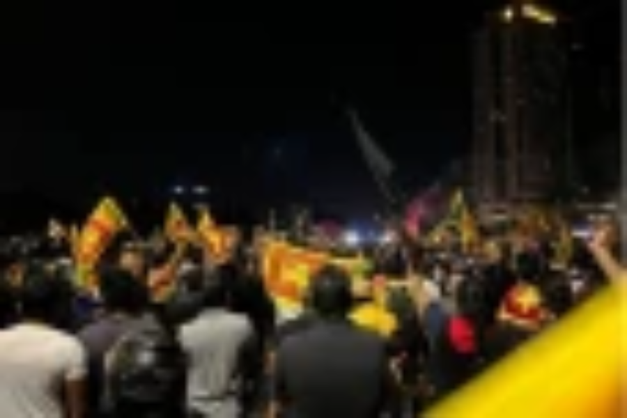 காலிமுகத்திடலில் ஓயாத போராட்டக்காரர்கள்