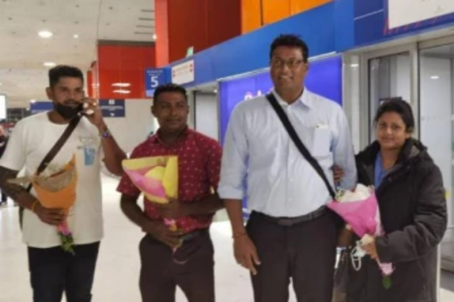 பிரான்ஸ் சென்றார் யாழ் முதல்வர்