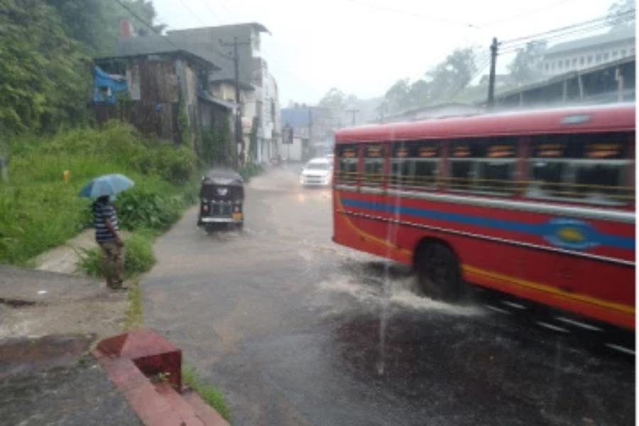 மலையகத்தில் பாதிப்படைந்த போக்குவரத்து!