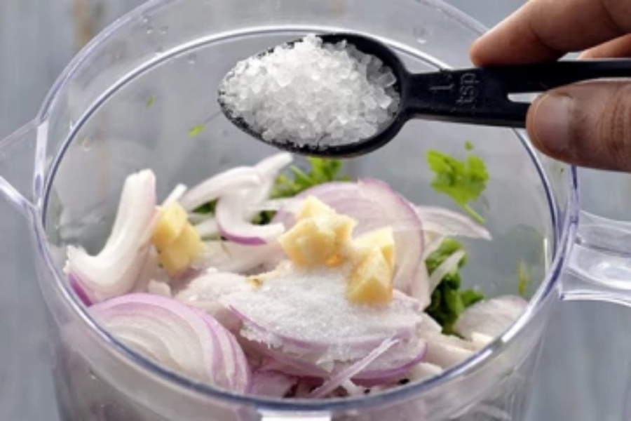 கொழுப்பை விரட்டும் சின்ன வெங்காய துவையல்