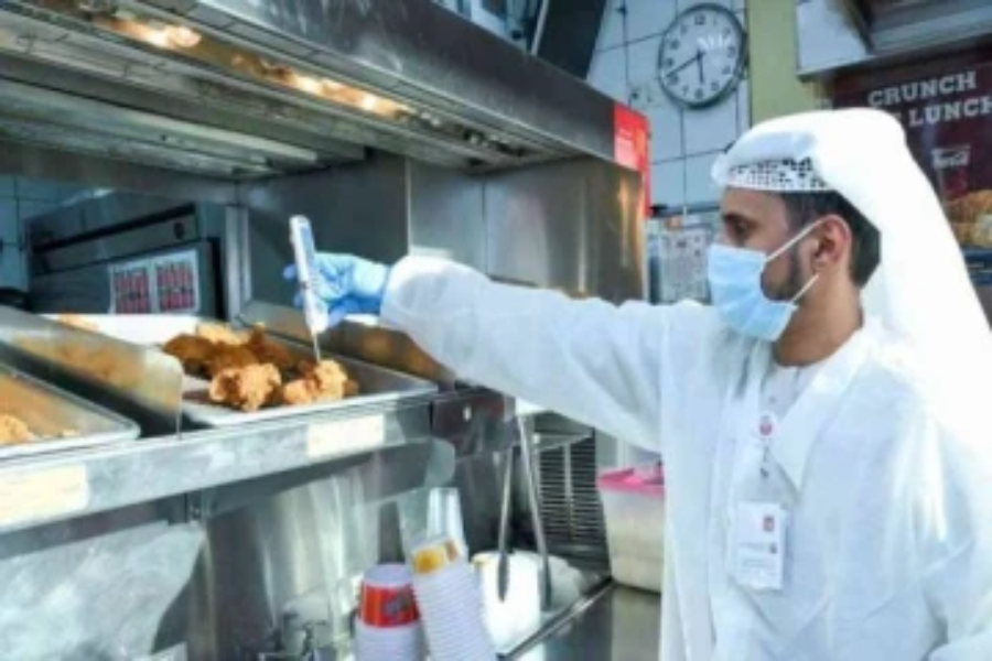 பிரபல நாடொன்றில் 30 வருடமாக கழிவறையில் உணவு சமைக்கப்பட்டுள்ளது!