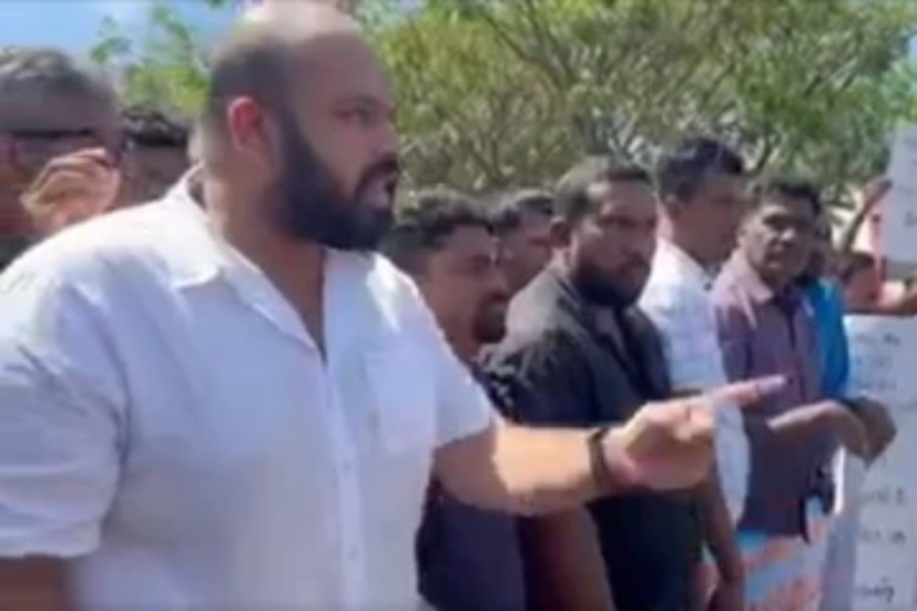 சிவில் உடையில் வந்த பொலிசாரை எச்சரித்த சாணக்யன்