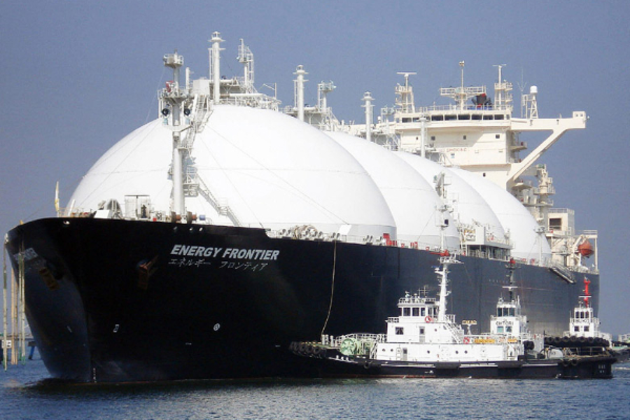 இலங்கைக்கு வரும் இரண்டு எரிவாயு கப்பல்கள்