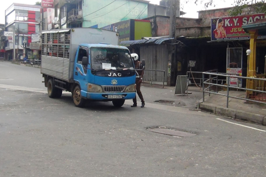 ஊரடங்கு சட்டத்தை மீறிய பலர் கைது!