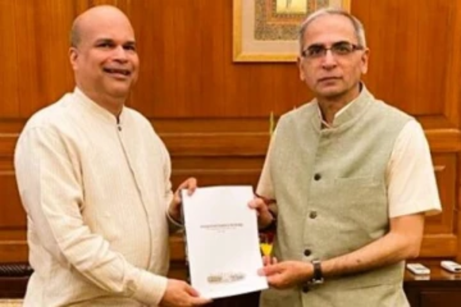 இலங்கையின் பொருளாதரா நிலை குறித்து விசேட கலந்துரையாடல் மேற்கொள்ளும் இந்தியா!