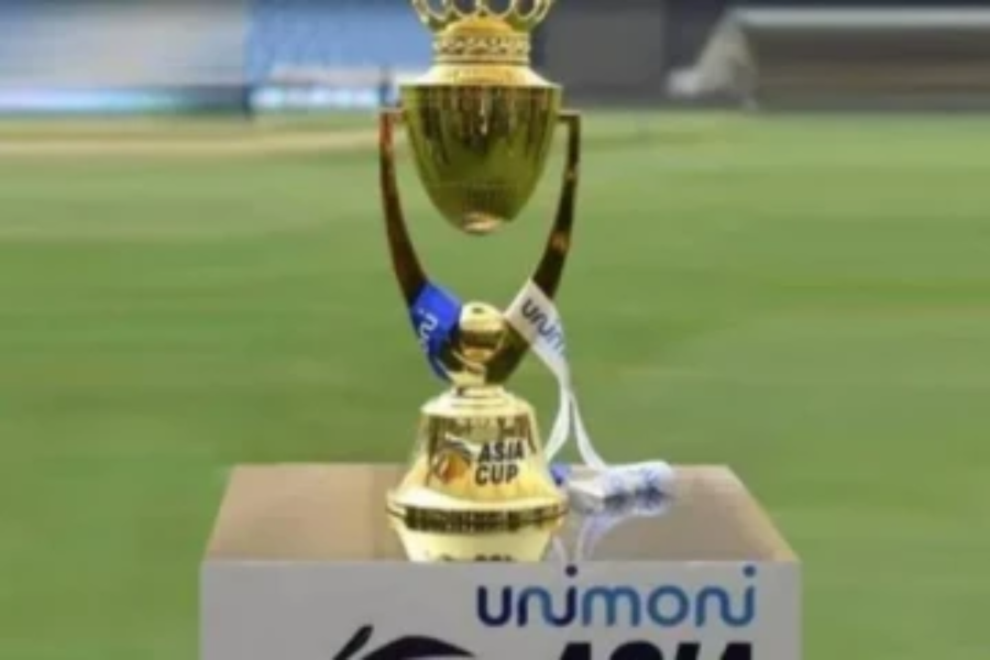 இலங்கையின் கையிலிருந்து நழுவும் ஆசிய கிண்ணம்