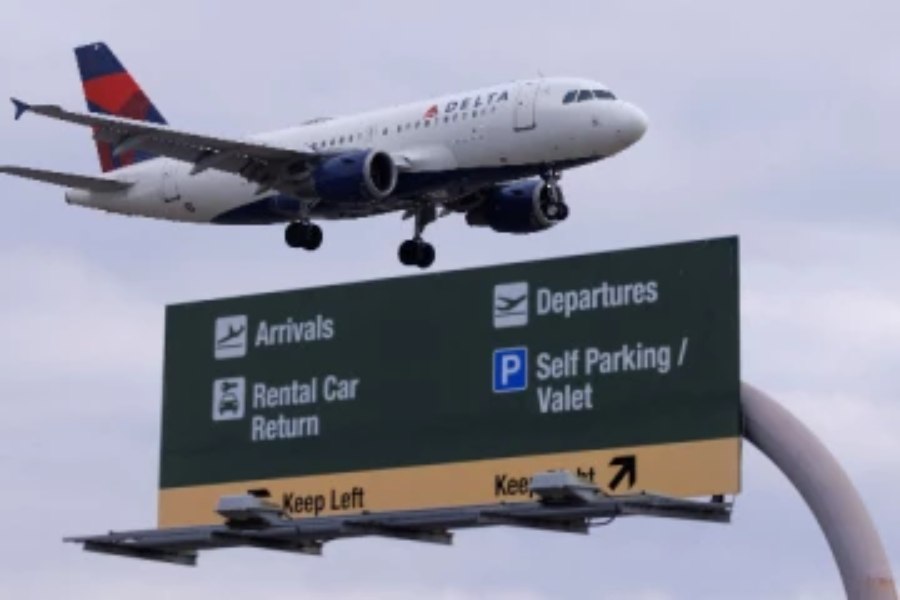 ஒரே நாளில் அதிக எண்ணிக்கையிலான விமானங்களை ரத்து செய்த அமெரிக்கா