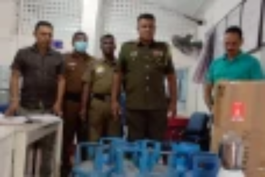 வவுனியாவில் பல்வேறு திருட்டு சம்பவங்களுடன் தொடர்புடைய இளைஞர்கள் மூவர் கைது!