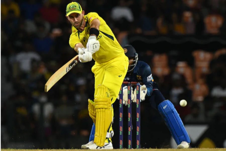 இலங்கை அணிக்கு எதிரான முதல், சர்வதேச ஒருநாள் கிரிக்கெட் போட்டியில் வெற்றி பெற்ற  அவுஸ்திரேலிய அணி