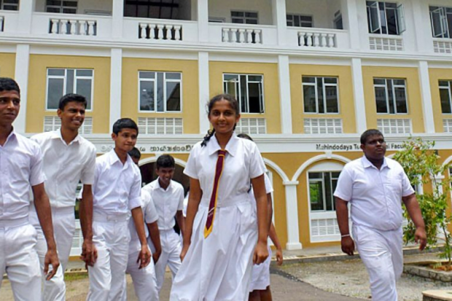 நாளை அனைத்து பாடசாலைகளுக்கும் விசேட விடுமுறை