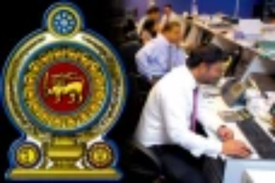 அரச ஊழியர்களுக்கு வீட்டில் இருந்து வேலை செய்ய அனுமதிப்பதற்கு அரசாங்கம் தீர்மானித்துள்ளது.