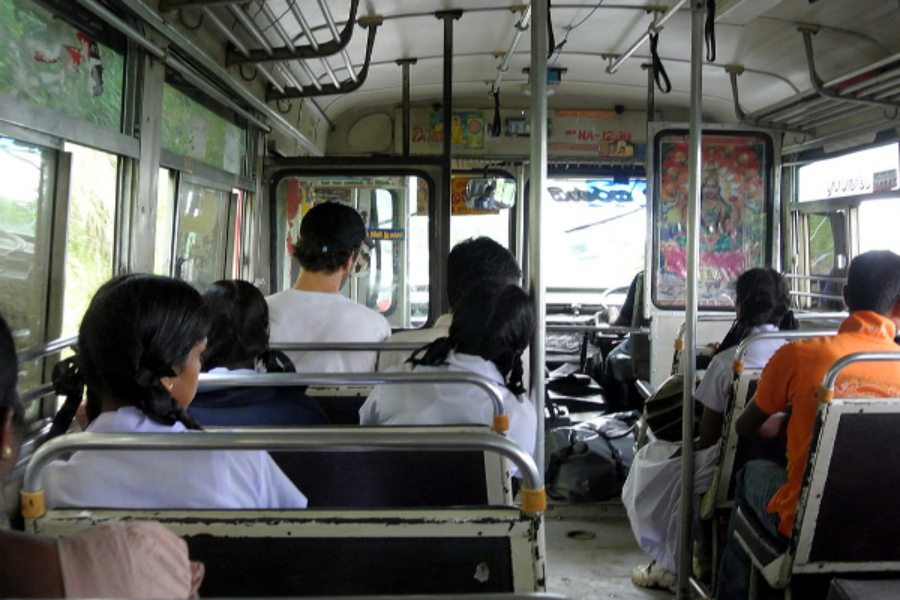 இன்று நள்ளிரவு முதல் நடைமுறைக்கு வரும் வகையில் பேருந்து கட்டணங்கள் அதிகரிப்பு!