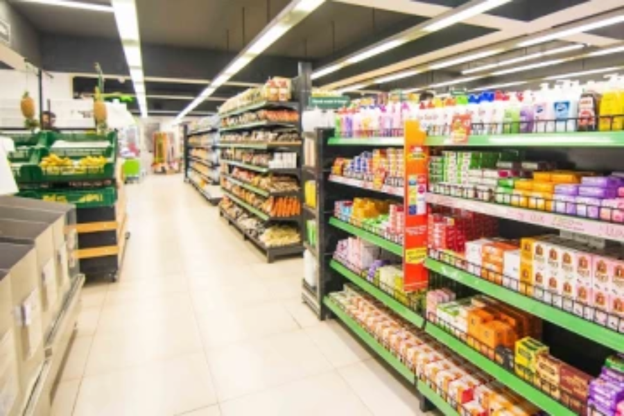 வெறுமையாக காணப்படும் கொழும்பு பல்பொருள் அங்காடிகள்