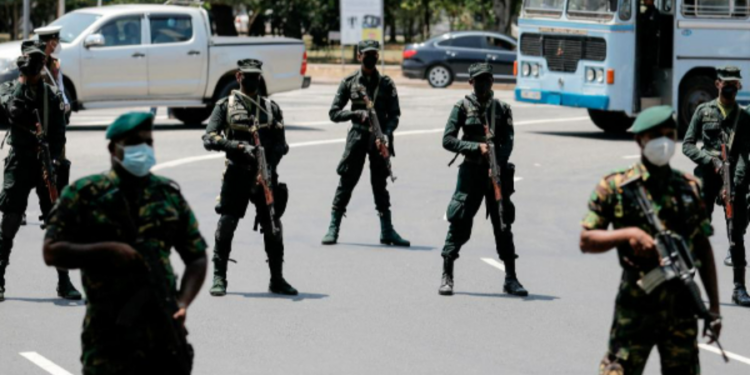 கொழும்பு நிர்வாக மாவட்டத்தில் பிறப்பிக்கப்பட்டுள்ள ஊரடங்கு சட்டம் தளர்த்தப்பட்டுள்ளது!