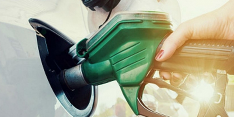 வாகனத்தில் இருந்து எரிபொருளை வெளியேற்றுபவர்களுக்கு விடுக்கப்பட்டுள்ள எச்சரிக்கை!