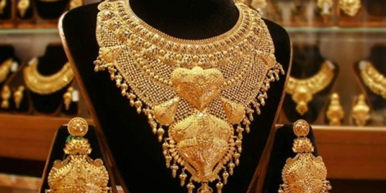 உலக சந்தையில் தங்கத்தின் விலையில் வீழ்ச்சி