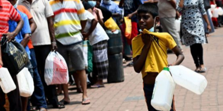 வீடொன்றில் பதுக்கி வைக்கப்பட்ட டீசலுடன்  சந்தேகநபர் ஒருவர் கைது!