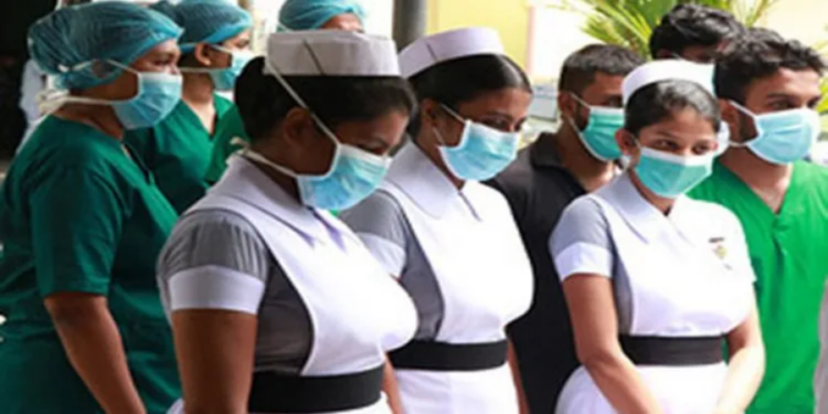 நாளை பணி புறக்கணிப்பில் ஈடுபட இருக்கும் சுகாதார உழியர்கள்