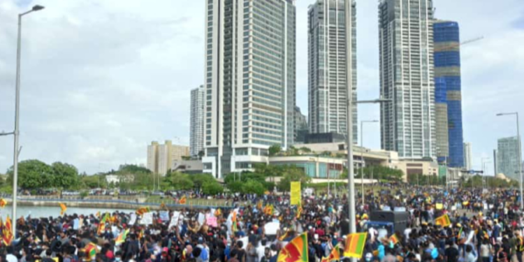 போராட்டக்காரர்களுக்கு எதிராக பாயும் சட்ட நடவடிக்கை!