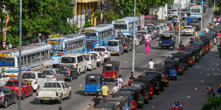 எரிபொருள் வரிசையில் பறிபோன மற்றுமோர் உயிர்!