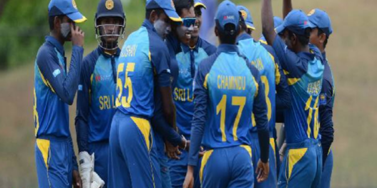 இங்கிலாந்திற்கு சுற்றுப் பயணம் மேற்கோளும் இலங்கை அணியில் இடம் பிடித்த தமிழன்