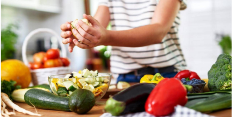 சைவ உணவை மட்டும் சாப்பிடும் பெண்கள் தெரிந்து கொள்ள வேண்டியவை!