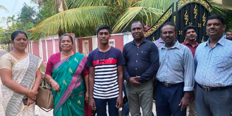 உயர்தர பரீட்சையில் தமிழ் மொழி மூலம் மட்டக்களப்பு மாணவன் சாதனை!