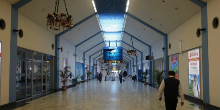 இலங்கைக்கு கிடைக்கும் வெளிநாட்டு வருமானத்தில் பாரிய வீழ்ச்சி!