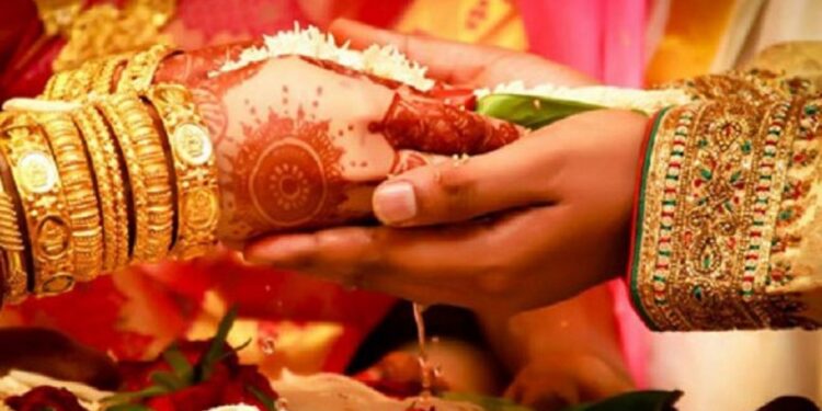 திருமண நிகழ்வில் நடந்த மோதலால் பலர் வைத்தியசாலையில் அனுமதி!