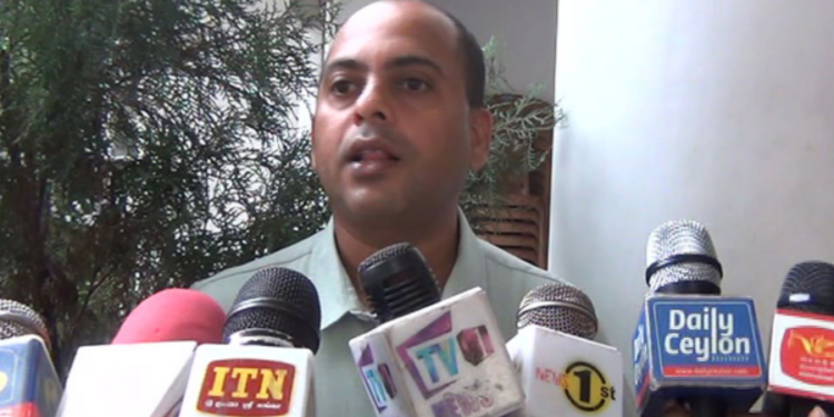 கோட்டாவை கைது செய்யுமாறு கோரிக்கை விடுக்கும்  ஐக்கிய மக்கள் சக்தி