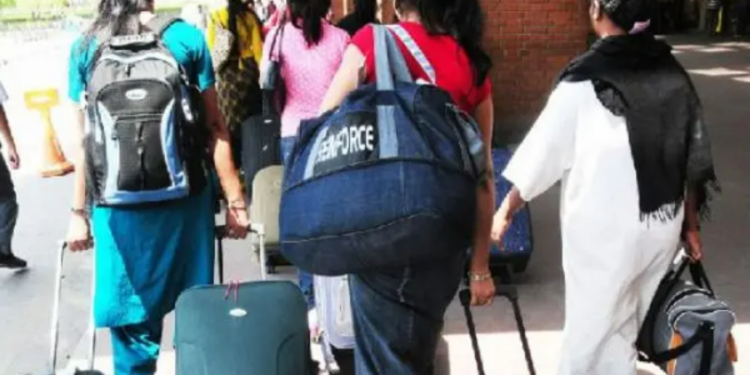 இலங்கையில் இருந்து வெளிநாட்டு வேலை வாய்ப்பிற்கு செல்வோரின் எண்ணிக்கை அதிகரிப்பு!